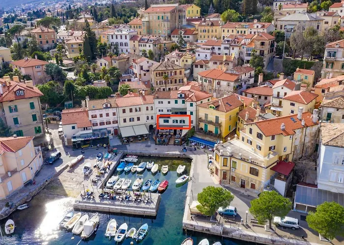 Seaview Volosko شقة